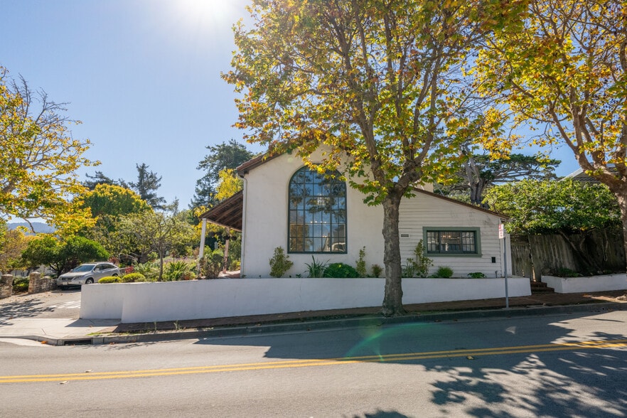 More Photos Of 502 Pierce St, Monterey Office For Sale