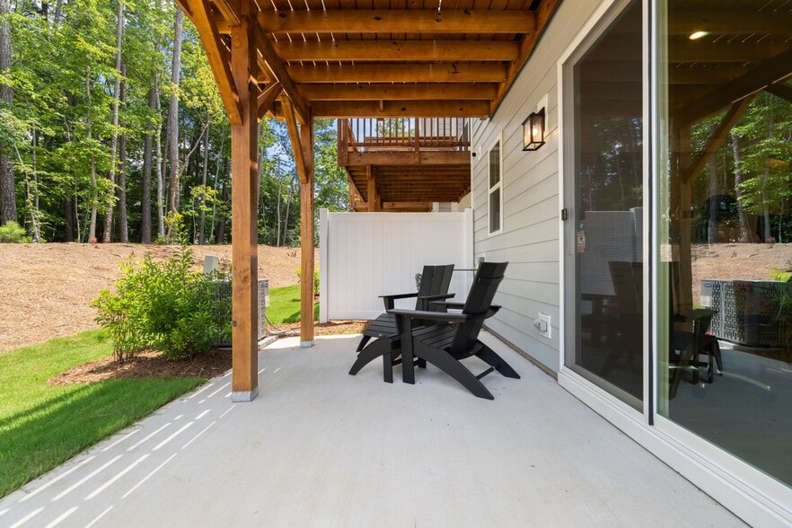 More Photos Of 1007 Blackthorn Ln, Durham Apartments For Sale