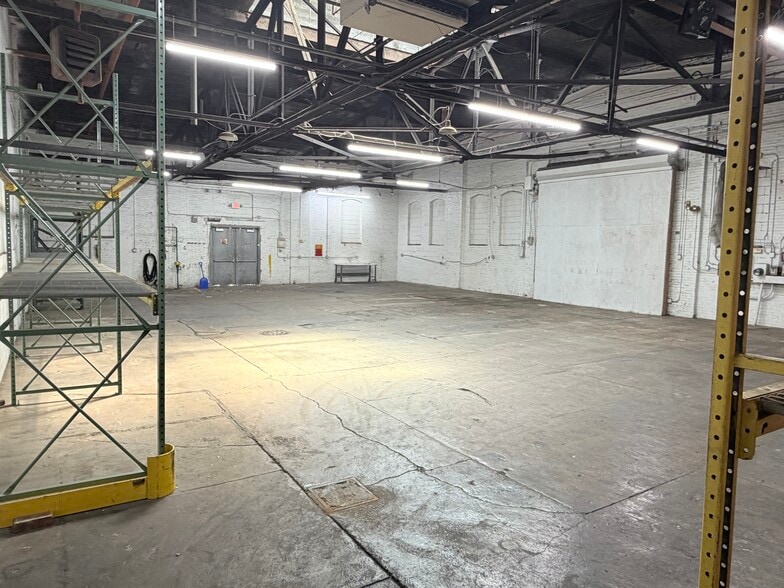 More Photos Of 529-545 Raymond Blvd, Newark Warehouse For Sale