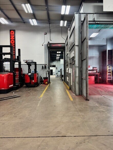 More Photos Of 2304 River Rd, Piedmont Manufacturing For Lease