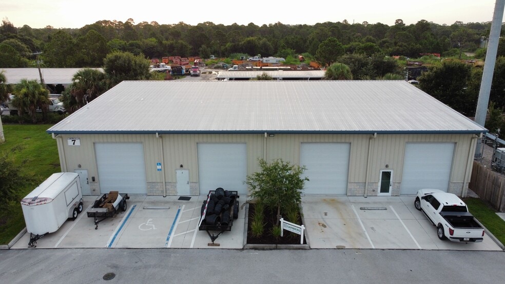 More Photos Of 5265 45th St, Vero Beach Unknown For Lease