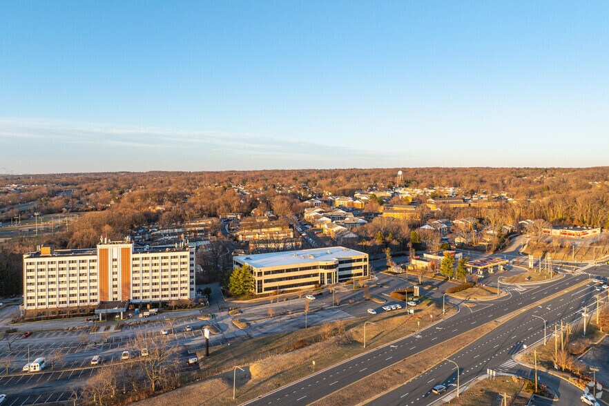 More Photos Of 650 Naamans Rd, Claymont Office For Sale