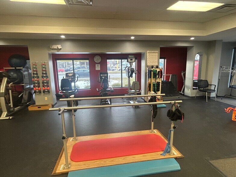 More Photos Of 7443 Indianapolis Blvd, Hammond Medical For Lease