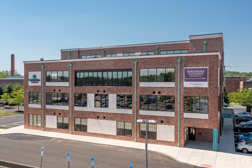 More Photos Of 361 Highland Ave, Glenside Medical For Lease