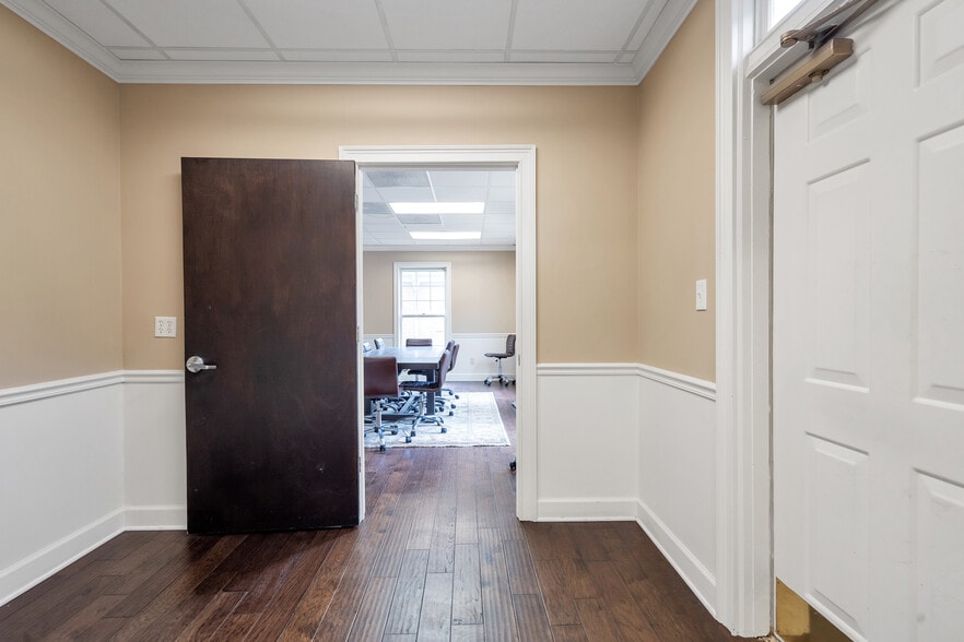 More Photos Of 7000 Peachtree Dunwoody Rd NE, Atlanta Office For Lease