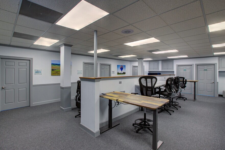 More Photos Of 930 Red Rose Ct, Lancaster Office For Sale