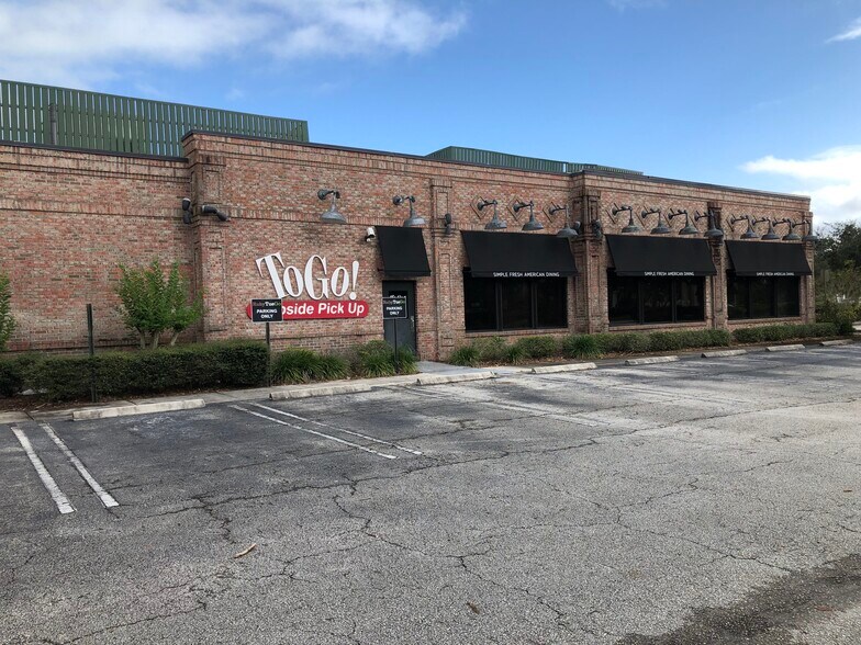 More Photos Of 1500 N Courtyard Cir, Port Saint Lucie Restaurant For Lease