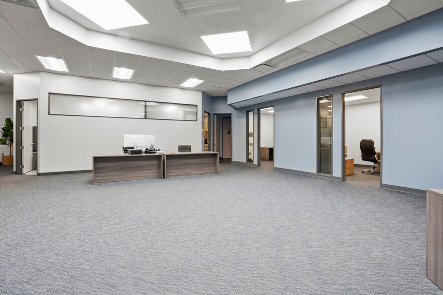 More Photos Of 23113 Plaza Pointe Dr, Laguna Hills Office For Sale