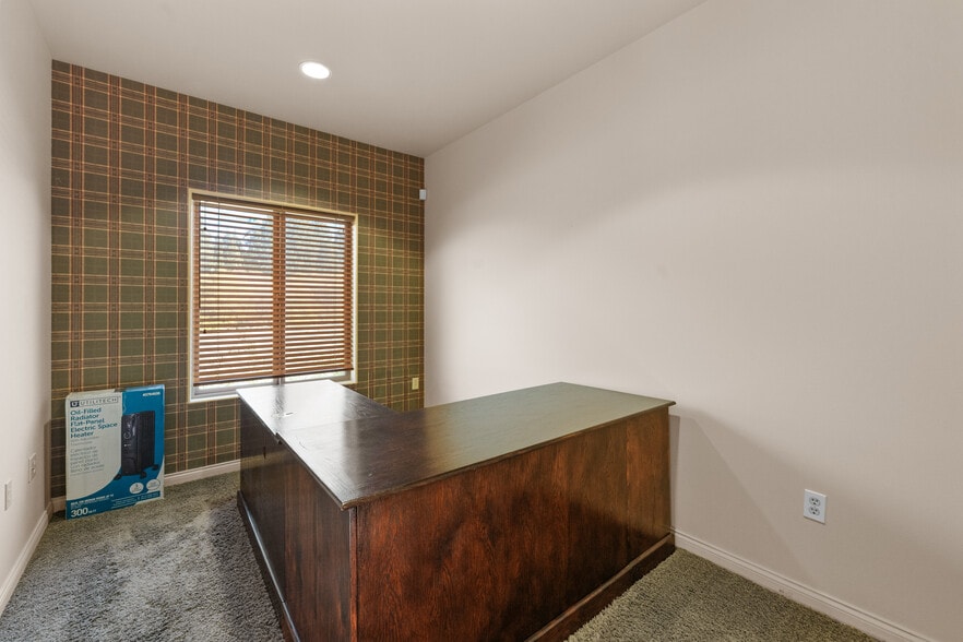 More Photos Of 42718 Moonridge Rd, Big Bear Lake Office For Sale