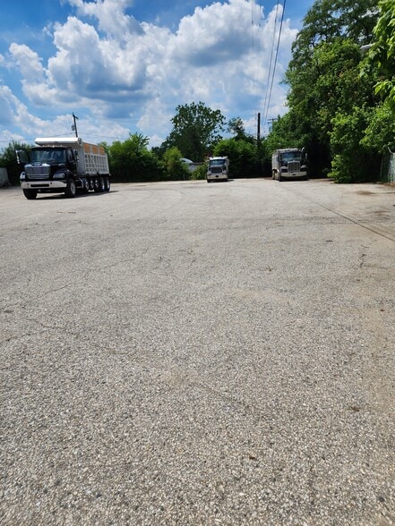 More Photos Of 2312 Eskow Ave, Halethorpe Land For Lease