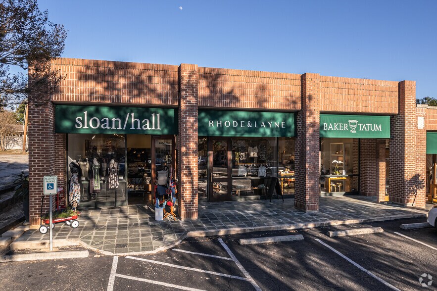 More Photos Of 5910-5932 Broadway St, San Antonio Unknown For Lease