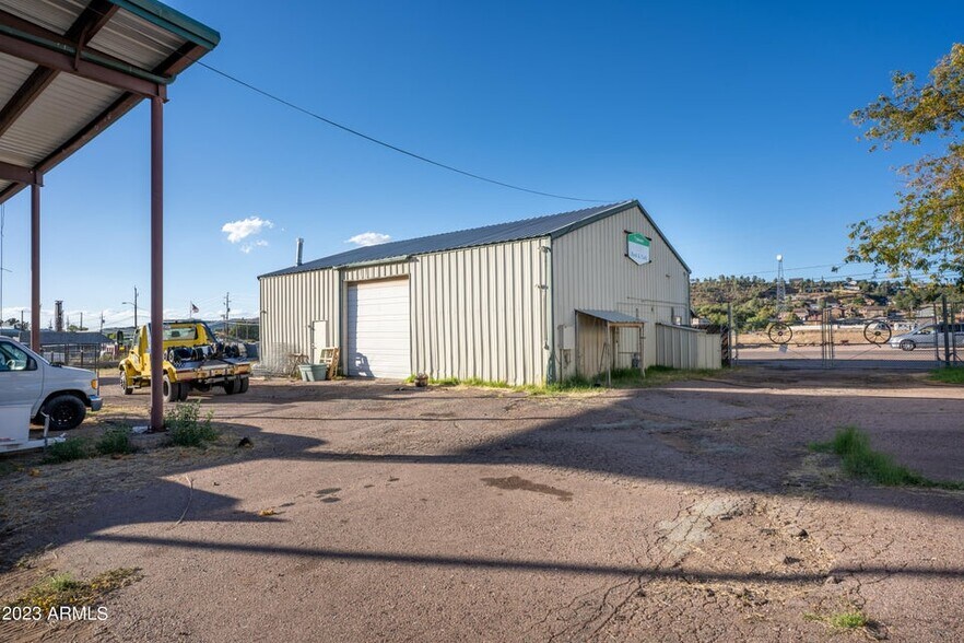 More Photos Of 101 W Aero Dr, Payson General Retail For Lease