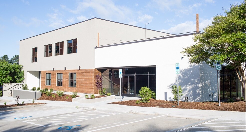 More Photos Of 3917 University Dr, Durham Office For Lease