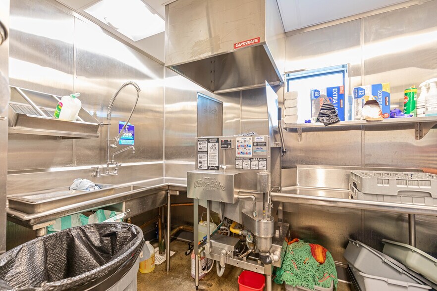 More Photos Of 5191 Sutter Park Way, Sacramento Apartments For Lease