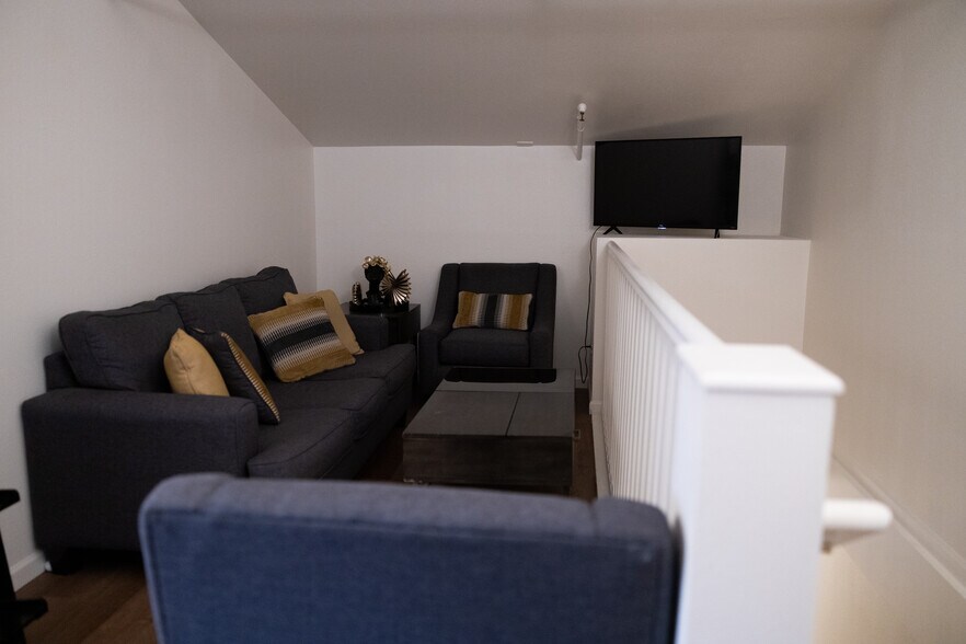 More Photos Of 155 Sheridan Blvd, Lakewood Freestanding For Sale