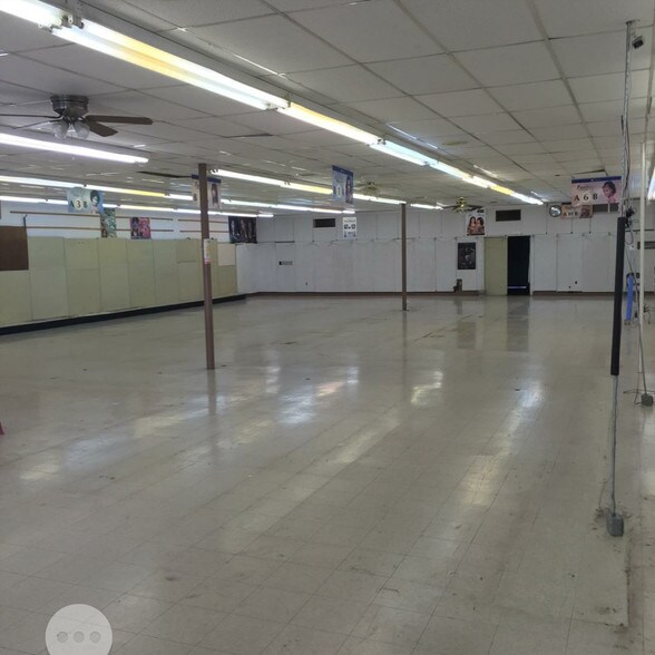 More Photos Of 1301-1315 SW Lee Blvd, Lawton Unknown For Lease