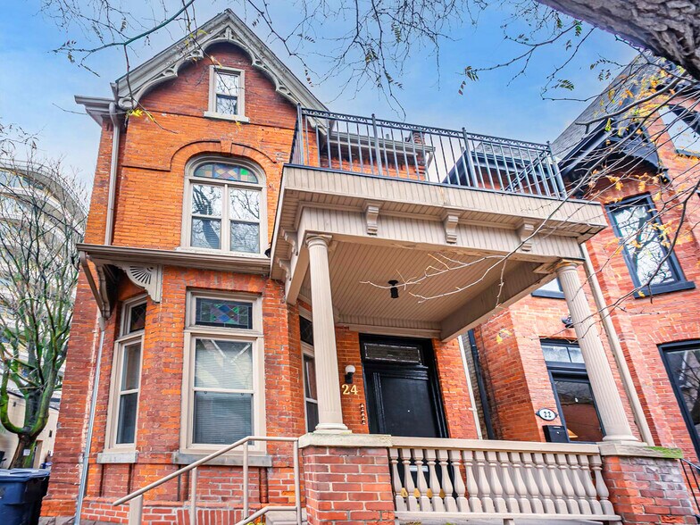 More Photos Of 24 Webster Av, Toronto Apartments For Sale