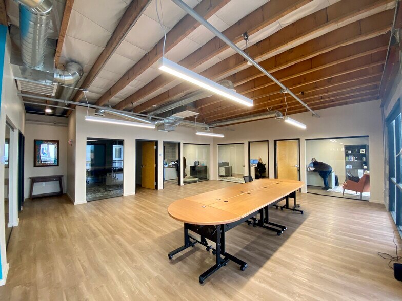 More Photos Of 1220 S Alma School Rd, Mesa Office For Lease