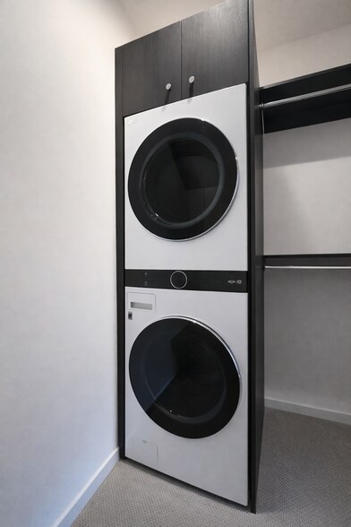 More Photos Of 130 Gulf Stream Ln, Hailey Flex For Sale