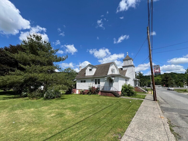 More Photos Of 20 St Clair St, Middleport Religious Facility For Sale