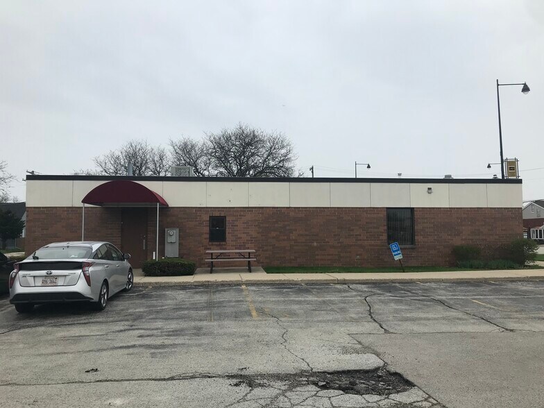 More Photos Of 9201 N Waukegan Rd, Morton Grove Medical For Sale