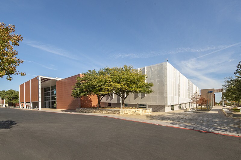 More Photos Of 8201 N FM 620, Austin Office For Lease