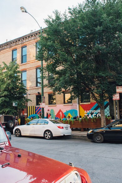 More Photos Of 1360 N Milwaukee Ave, Chicago Storefront Retail Office For Lease