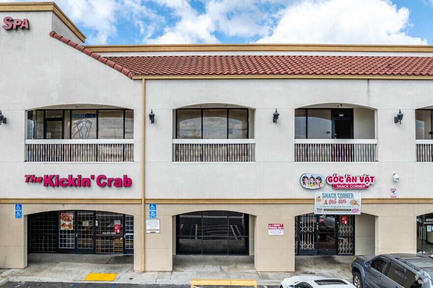 More Photos Of 15496 Magnolia St, Westminster Storefront Retail Office For Lease