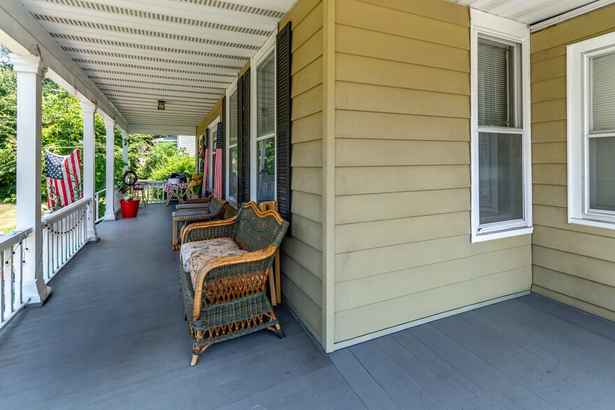 More Photos Of 38 John Ringo Rd, Ringoes Apartments For Sale