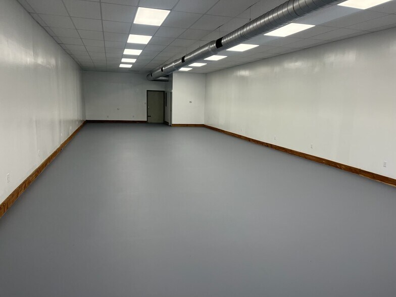 More Photos Of 1805 East Side Hwy, Crimora Storefront Retail Office For Lease