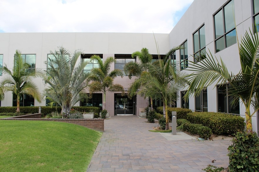 More Photos Of 3525 Hyland Ave, Costa Mesa Loft Creative Space For Sale