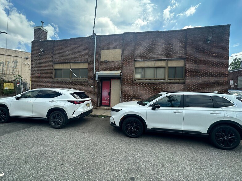 Primary Photo Of 27 Montgomery St, Hillside Manufacturing For Sale