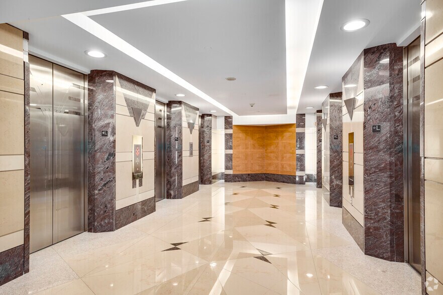 More Photos Of 11700 Plaza America Dr, Reston Unknown For Lease