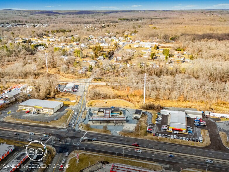 Primary Photo Of 602 Pulaski Hwy, Joppa Service Station For Lease