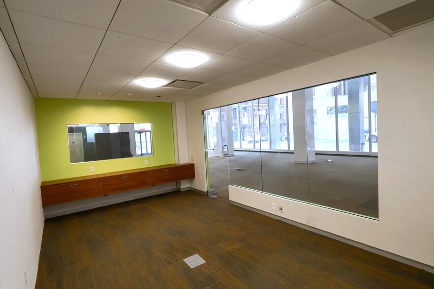 More Photos Of 650 Smithfield St, Pittsburgh Office For Lease