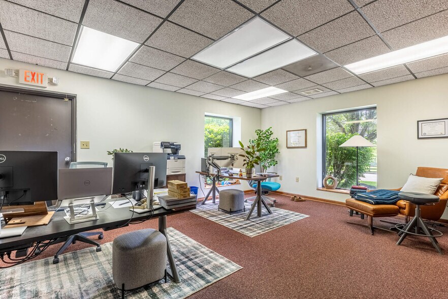 More Photos Of 610 N Main St, Springboro Medical For Lease