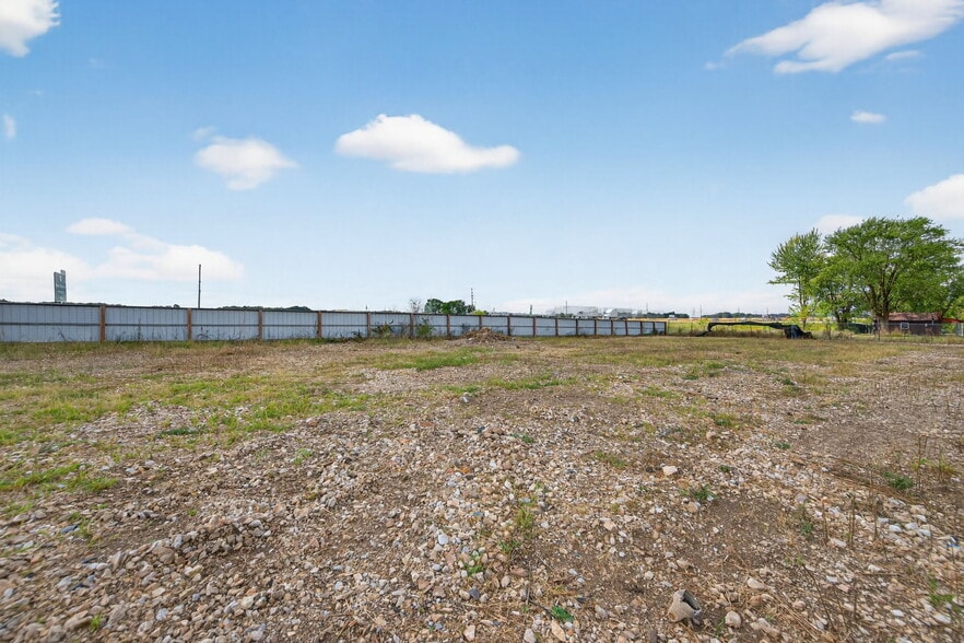More Photos Of 338 Booneslick Rd, New Florence Industrial For Sale