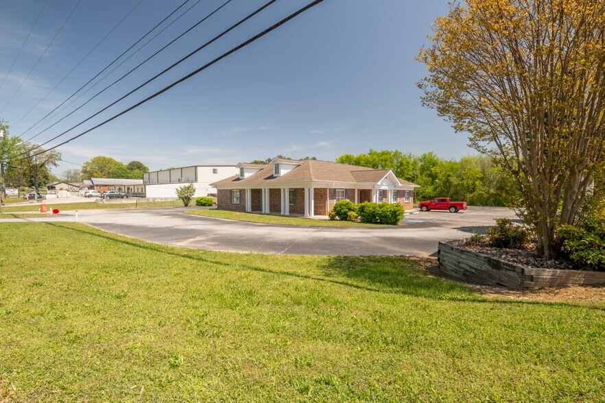 More Photos Of 2020 Mack Smith Rd, Rossville Bank For Sale