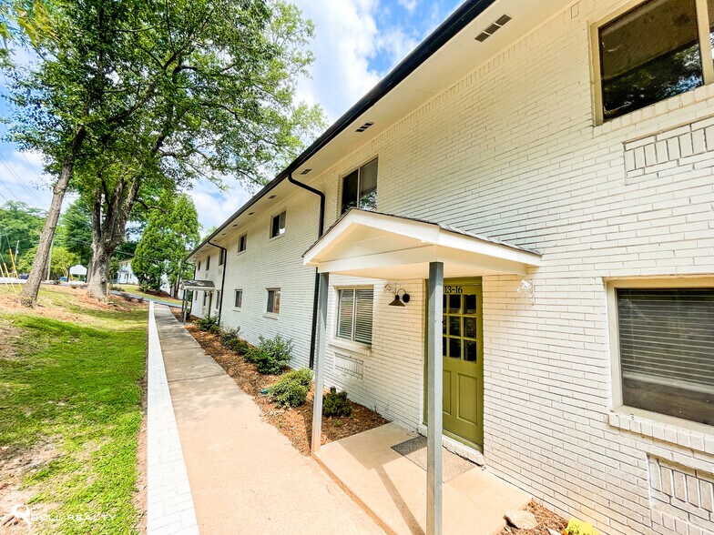 More Photos Of 711 Oakview Rd, Decatur Apartments For Sale