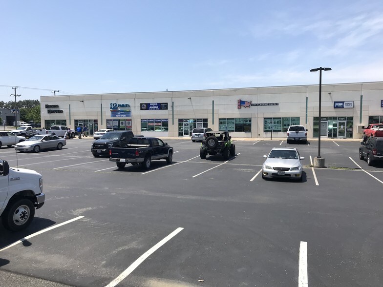More Photos Of 4100-4136 Lafayette Blvd, Fredericksburg Light Distribution For Lease