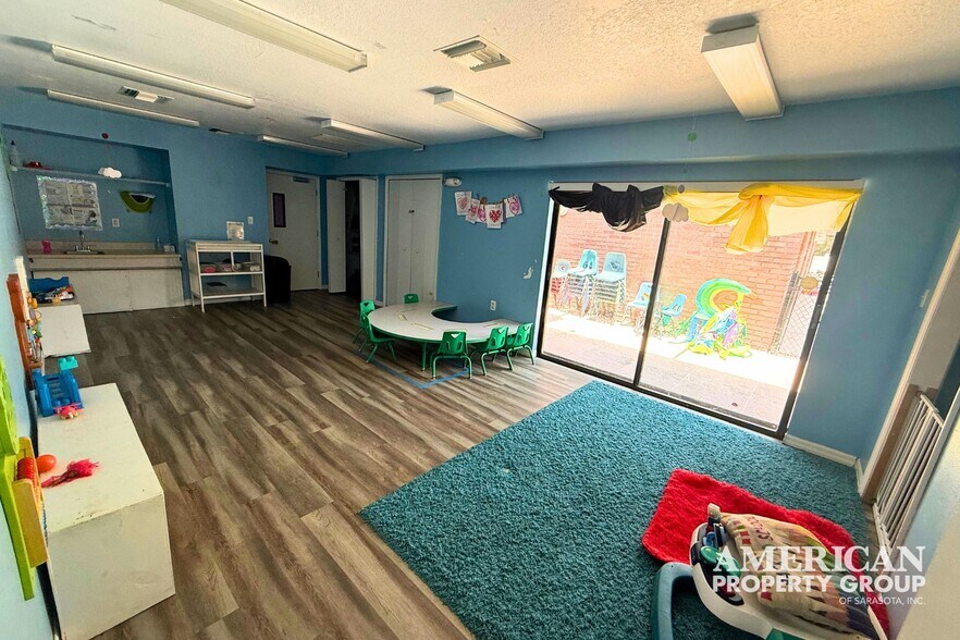 More Photos Of 2209 75th St W, Bradenton Religious Facility For Lease