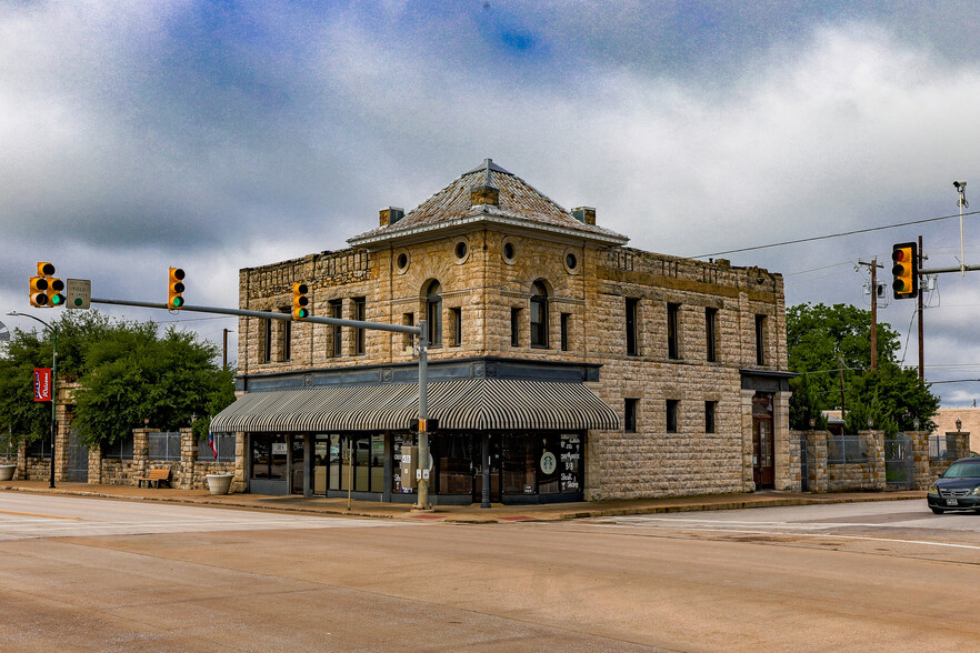 Primary Photo Of 119 N Main St, Jacksboro Hospitality For Sale