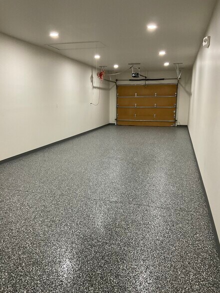 More Photos Of 305 N Beech Cir, Broken Arrow Medical For Lease