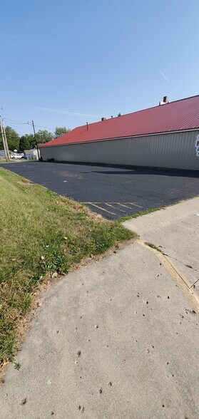 More Photos Of 307 N Harrison St, Alexandria Freestanding For Sale