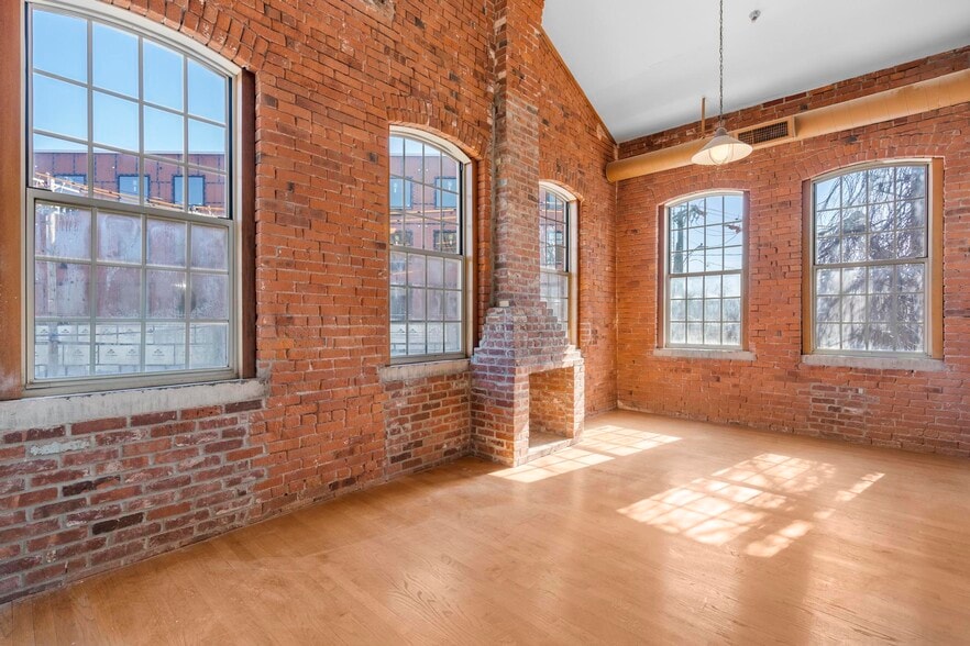 More Photos Of 495 Blake St, New Haven Office For Lease