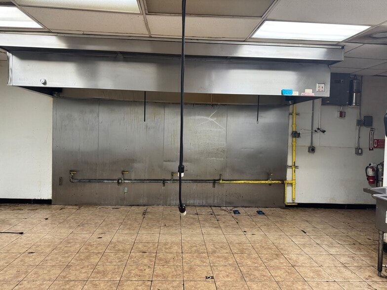 More Photos Of 1920 Tyler St, Hollywood Restaurant For Lease