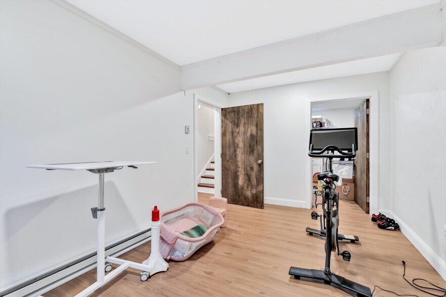 More Photos Of 1049 Main St, West Barnstable Medical For Sale