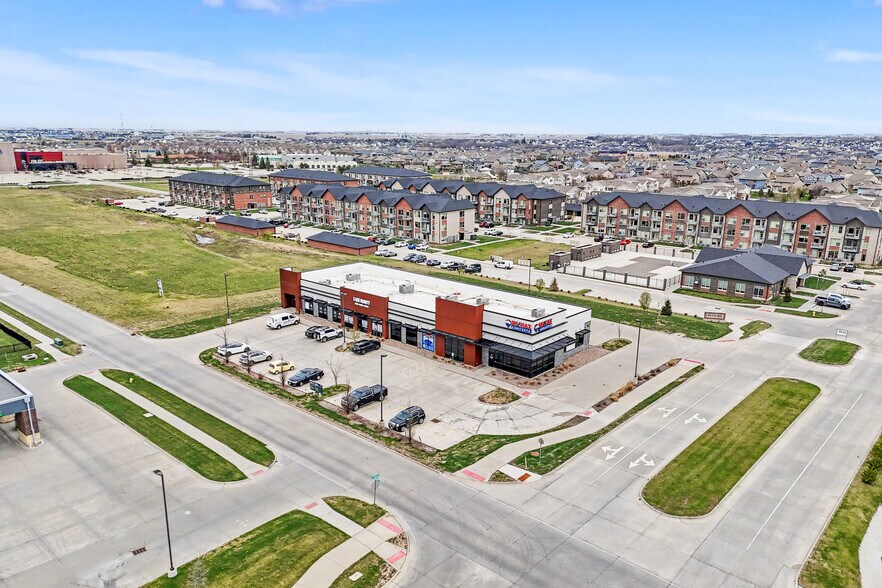 More Photos Of 653 NE Venture Dr, Waukee General Retail For Lease