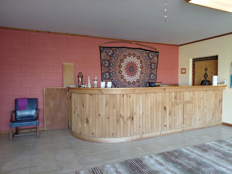 More Photos Of 504 Mountain View School Rd, Robbinsville Hotel For Sale