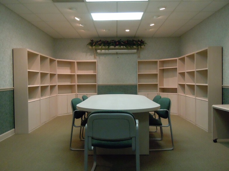 More Photos Of 11925 Pearl Rd, Strongsville Office For Lease